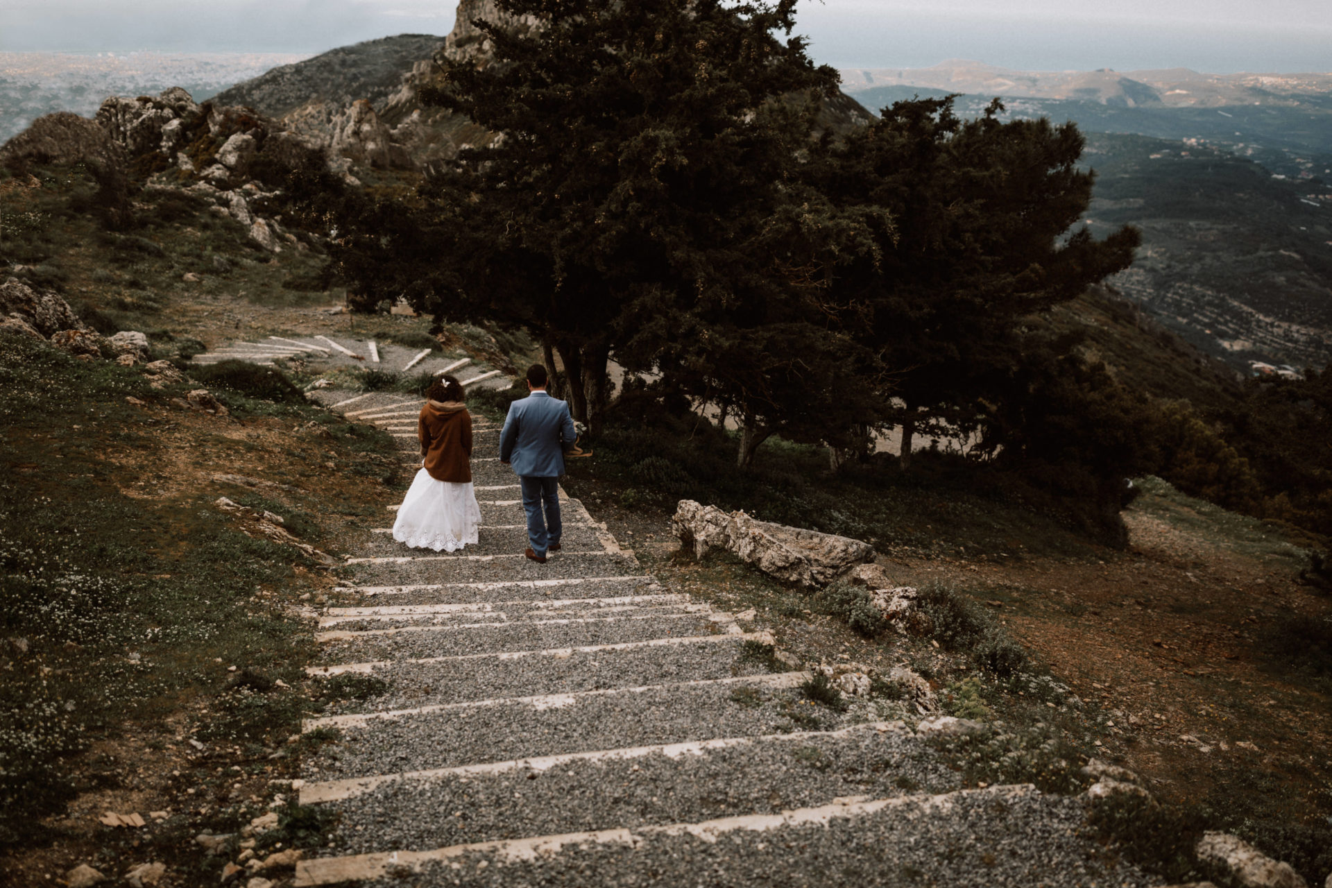 destination elopement photographer